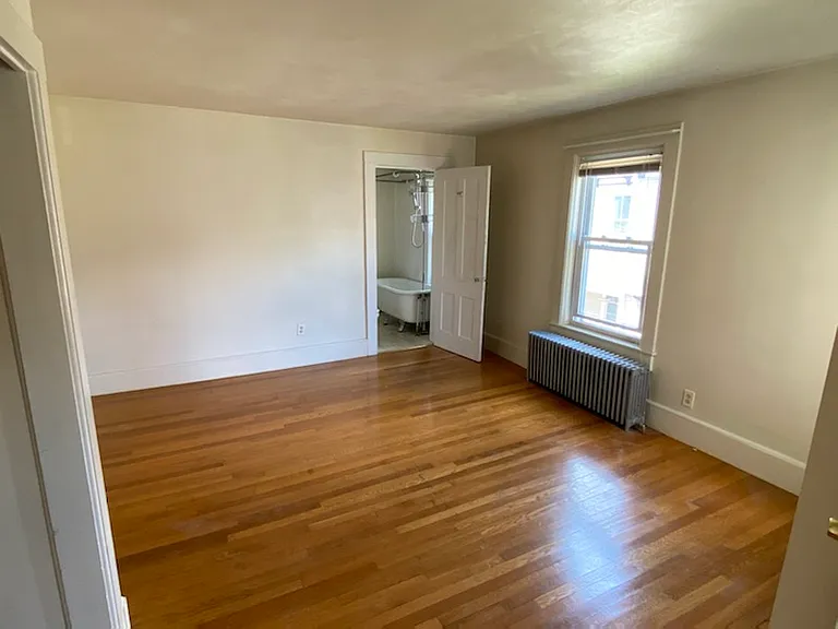 114 King St #B — Photo 7