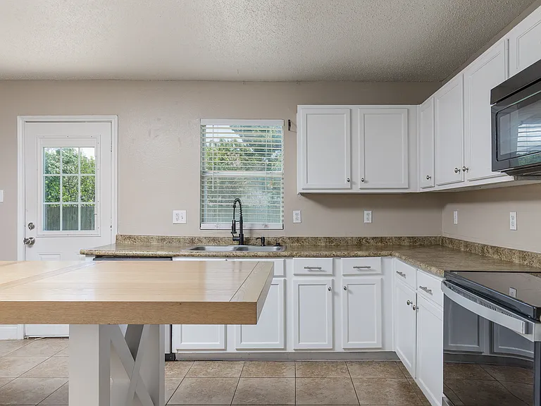2228 Bradford Pear Dr — Photo 9