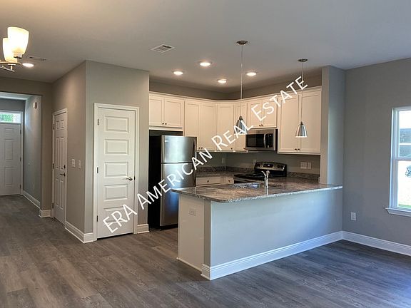 3rd image of 101 Alabama Ave NW #B