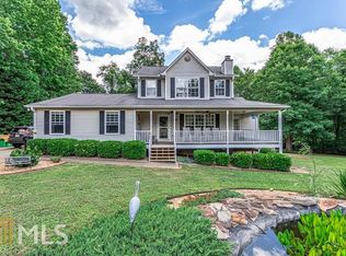 731 Grove Pointe Cir, Locust Grove, GA 30248