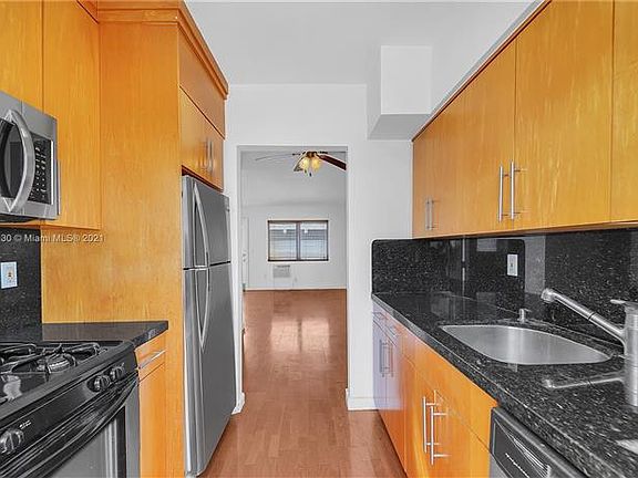 4th image of 520 Euclid Ave APT 12