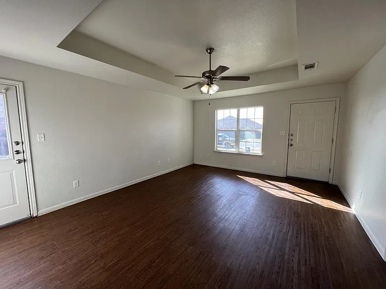 601B Bermuda — Photo 5