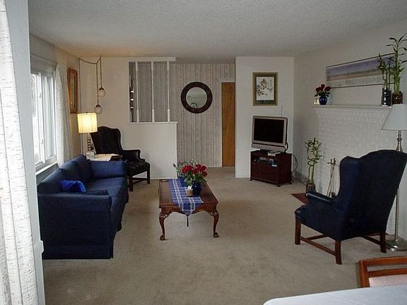 Formal Living Room with fireplace