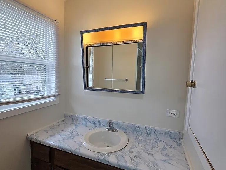608 N Washington Ave #UPPER — Photo 7