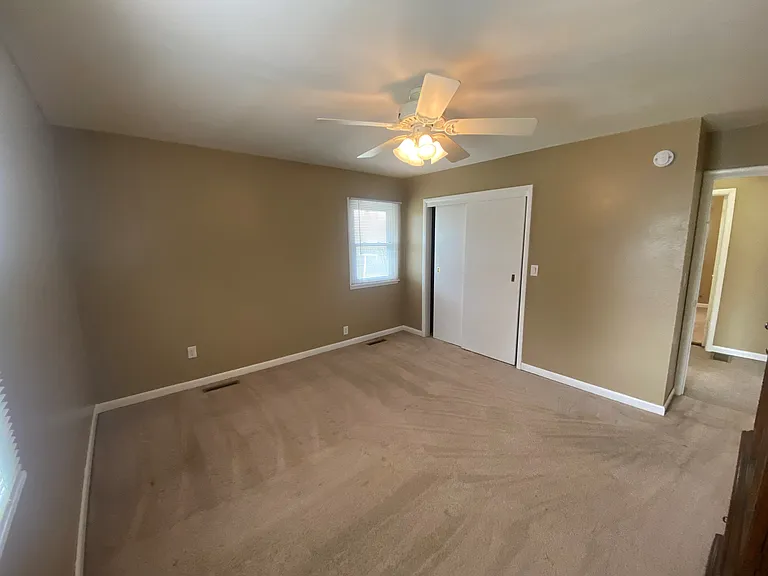 1261 Crosstown Blvd NW — Photo 18
