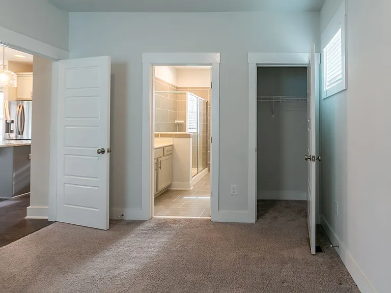 48 Cottage Way — Photo 18