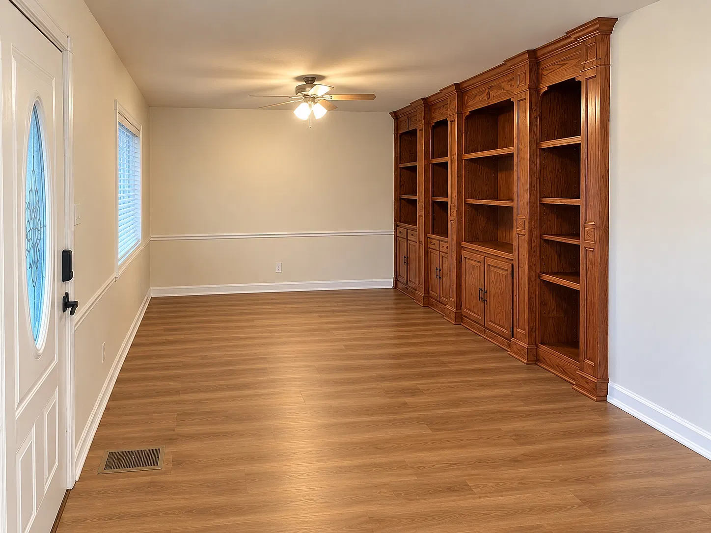 2 bed, 960 sqft, $2,100 — Photo 4