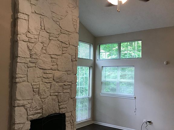 5th image of 9544 Bay Vista West Dr #9544