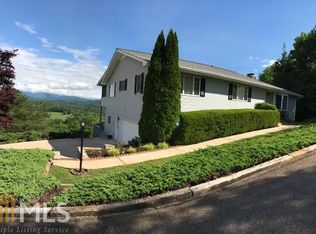 317 Windy Ridge Ln, Hayesville, NC 28904