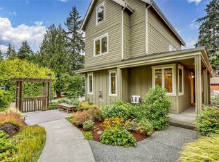 668 Wintersweet Rd NE, Bainbridge Island, WA 98110