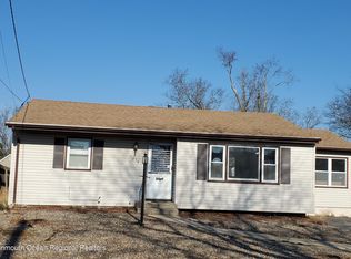 1238 Lee Ter, Toms River, NJ 08753