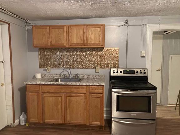4th image of 130 Lander St