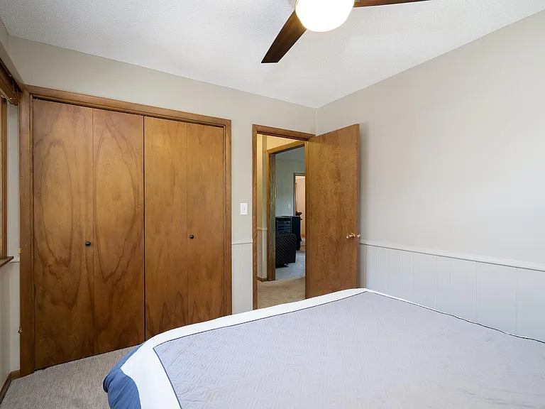 4405 Beard Ave N — Photo 12