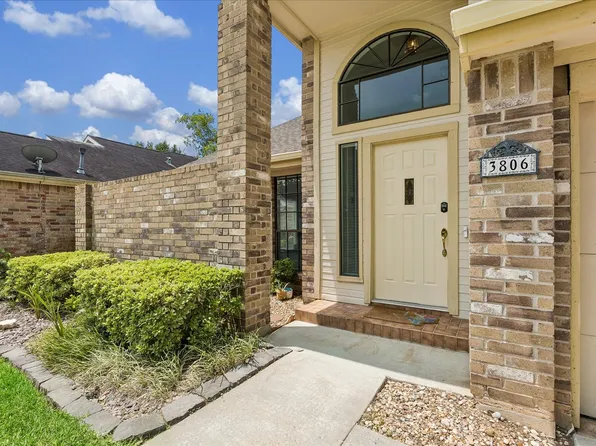 3806 Crystal Falls Dr, Missouri City, TX 77459