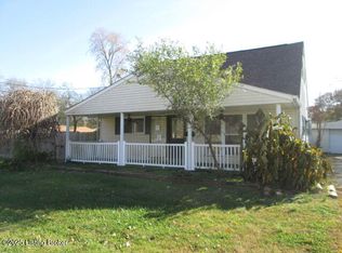 13401 Kinross Blvd, Louisville, KY 40272