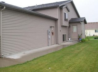 529-32 1/2 St N, Moorhead, MN 56560
