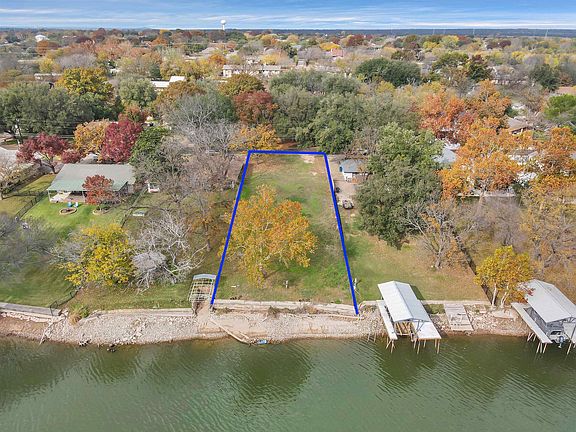 5th image of 1005 Lakeshore Drive