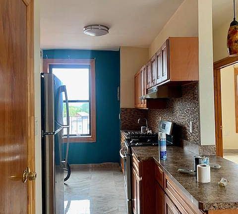 3rd image of 1602 E 43rd St APT D4