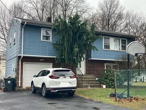 3rd image of 158 Coddington Ave