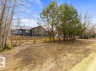 1651 Lakeview Ln, Opportunity No. 17, AB T0G0K0