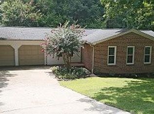 114 E Woodburn Dr, Taylors, SC 29687