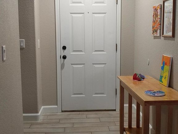 3rd image of 4028 Columbia Dr
