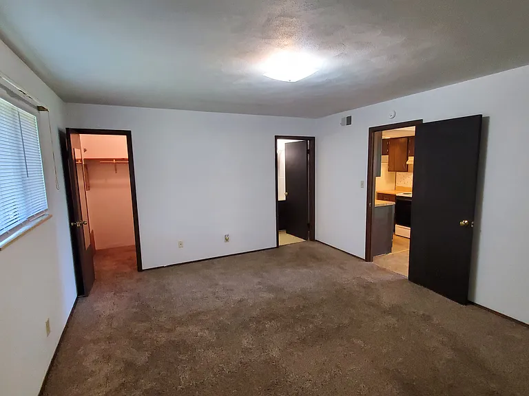 307 N 44th St #2 — Photo 10
