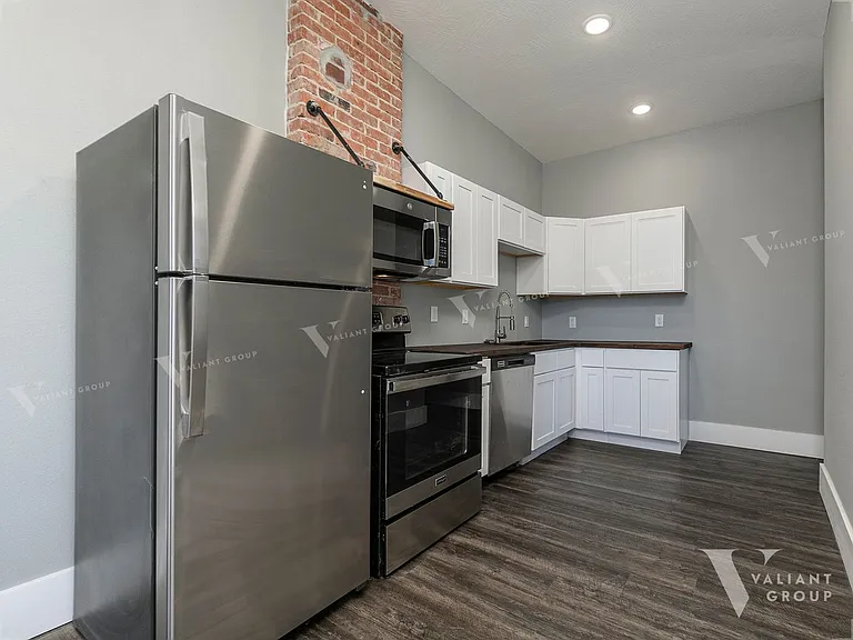 806 South Ave — Photo 31