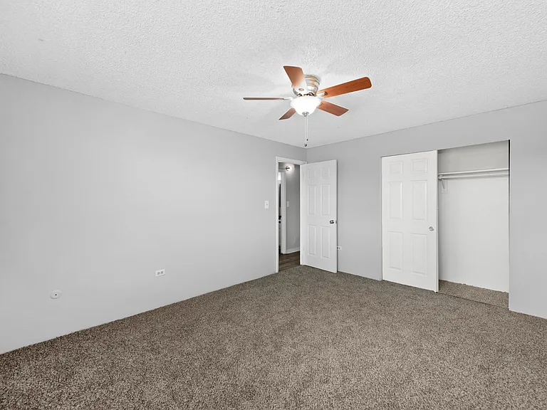 The Wesley Apartments — Photo 15