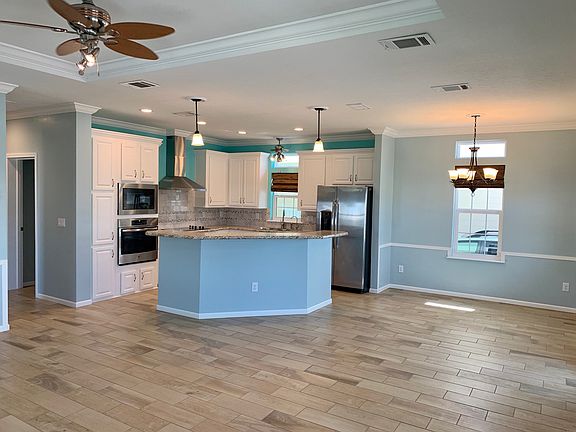 4th image of 88 NE Ocean Breeze Dr #88