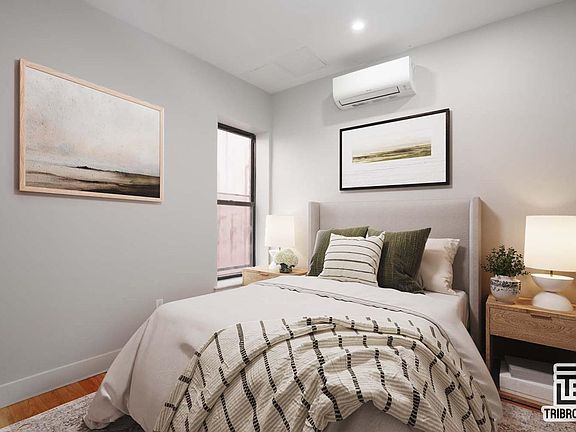 3rd image of 1860 Putnam Ave #2B
