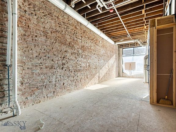3rd image of 59 E Park St #E