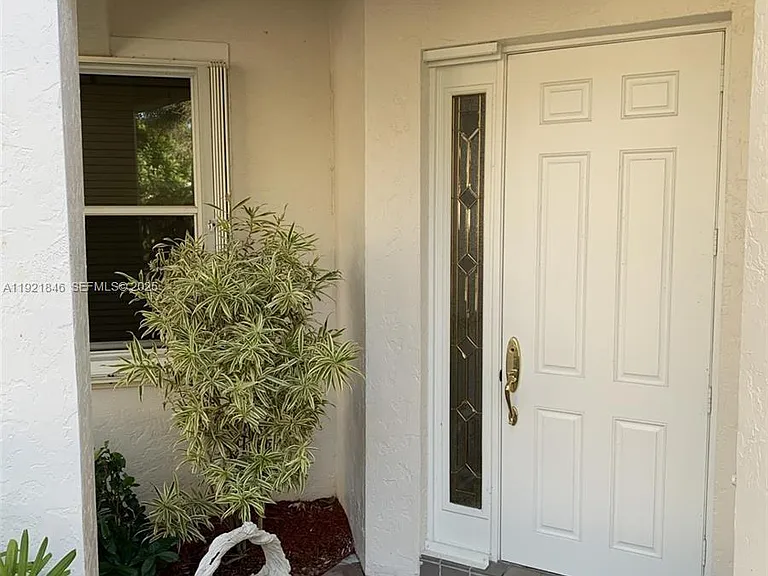 2518 Bay Pointe Ct — Photo 7