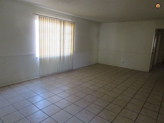 2nd image of 2712 N Northacres Dr