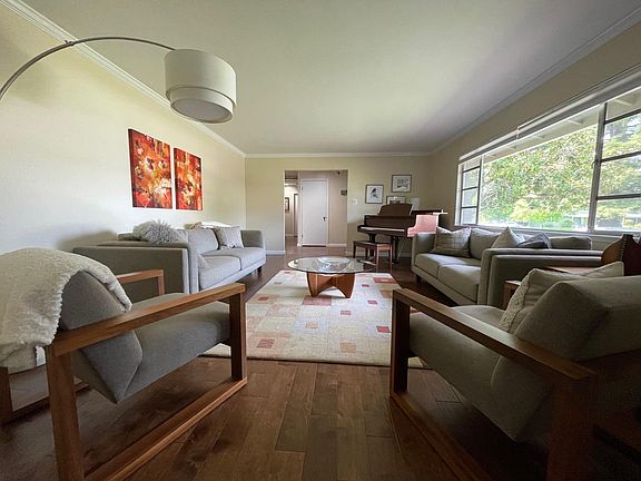 2nd image of 122 Brookfield Dr