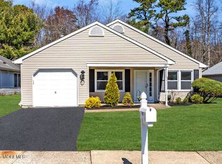 18 Deer Run Ln, Brick, NJ 08724