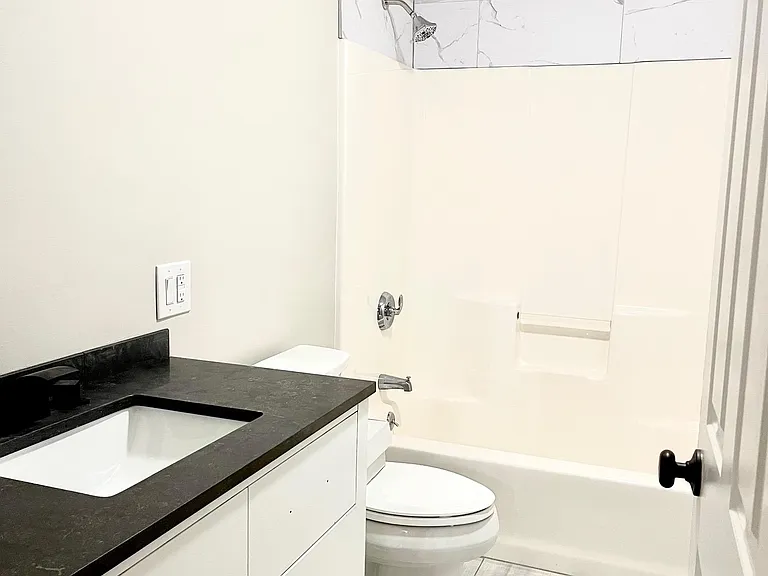 1112 W Boylston St #B-1 — Photo 4