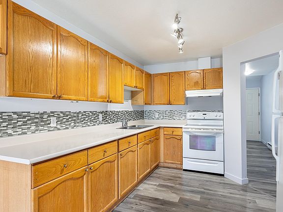 5th image of 765 School Rd #2