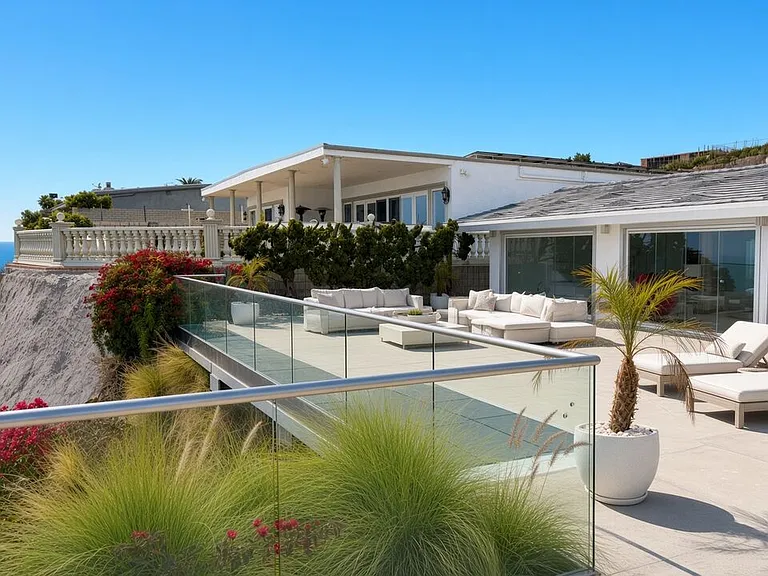 18222 Coastline Dr — Photo 17