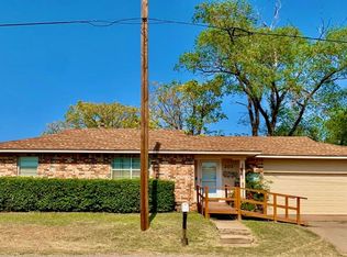 201 E Grand Ave, Sayre, OK 73662