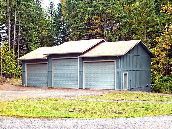 30 X 60 Shop w/Water & Power