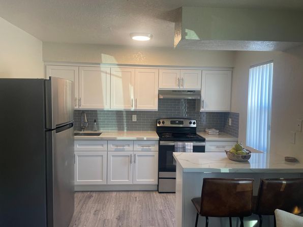 Copper Canyon Apartments | 3828 E Fort Lowell Rd, Tucson, AZ