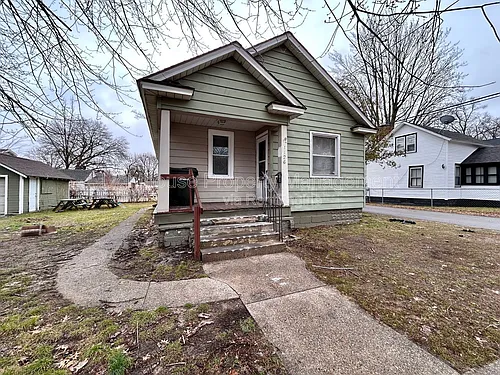 1126 Holt St Photo 1