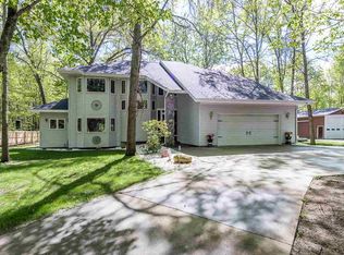 2910 N Five Mi, Midland, MI 48642