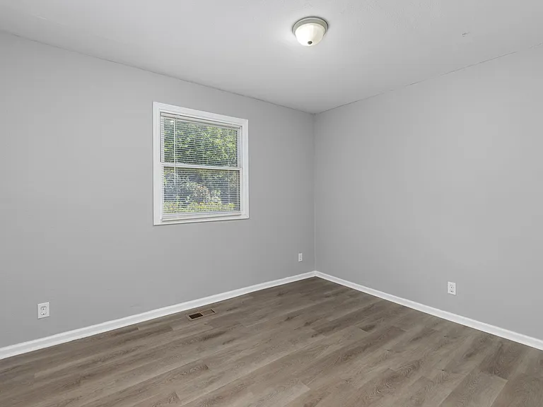 410 Manor Dr #C4 — Photo 9