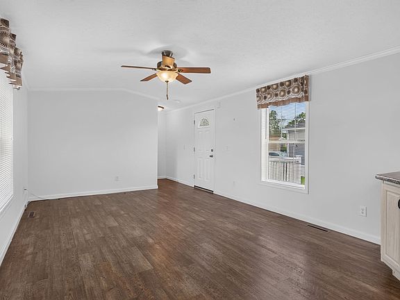 3rd image of 67 Debby Ln