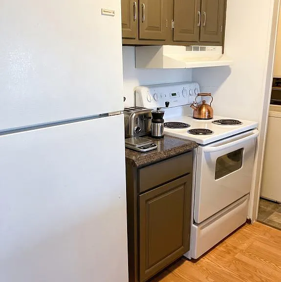 710 Briar Mnr — Photo 4