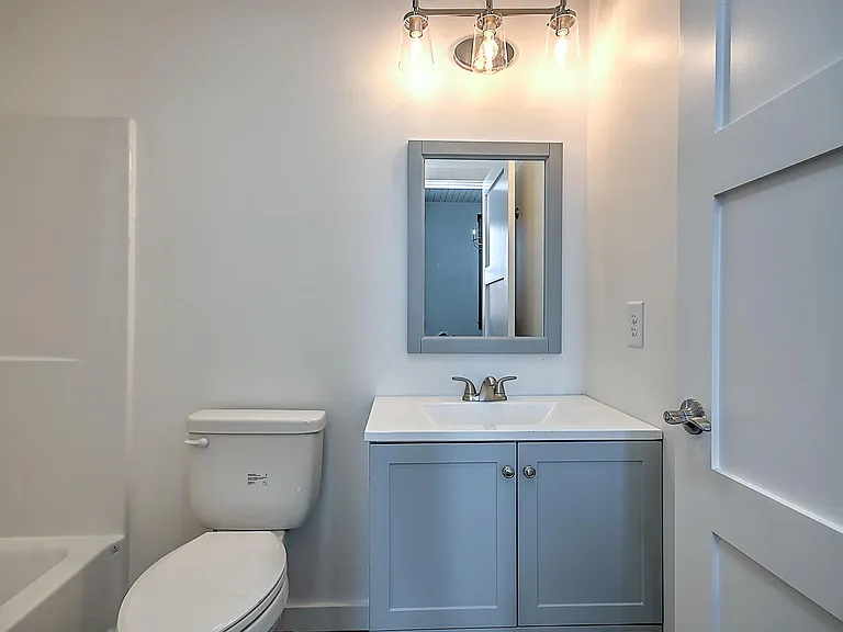 503 State St #203 — Photo 9
