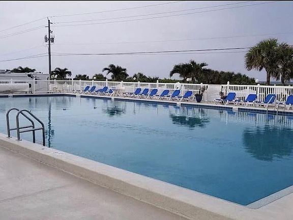 4th image of 871 Osprey Lane