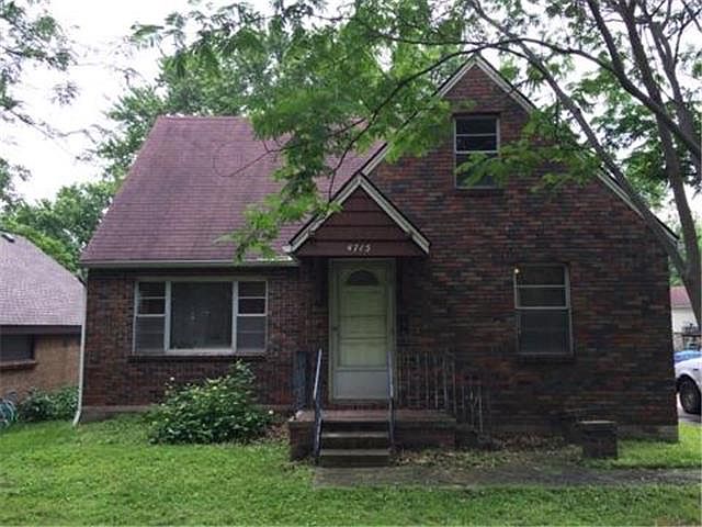 1st image of 4715 Gladstone Blvd